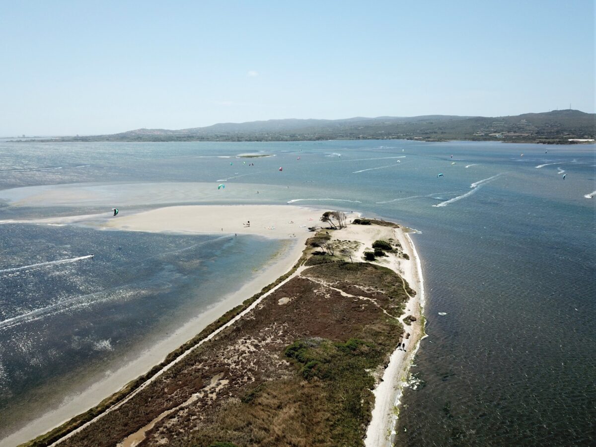 Punta Trettu Kite Beach: Der Kite Spot von Punta Trettu Sardinien