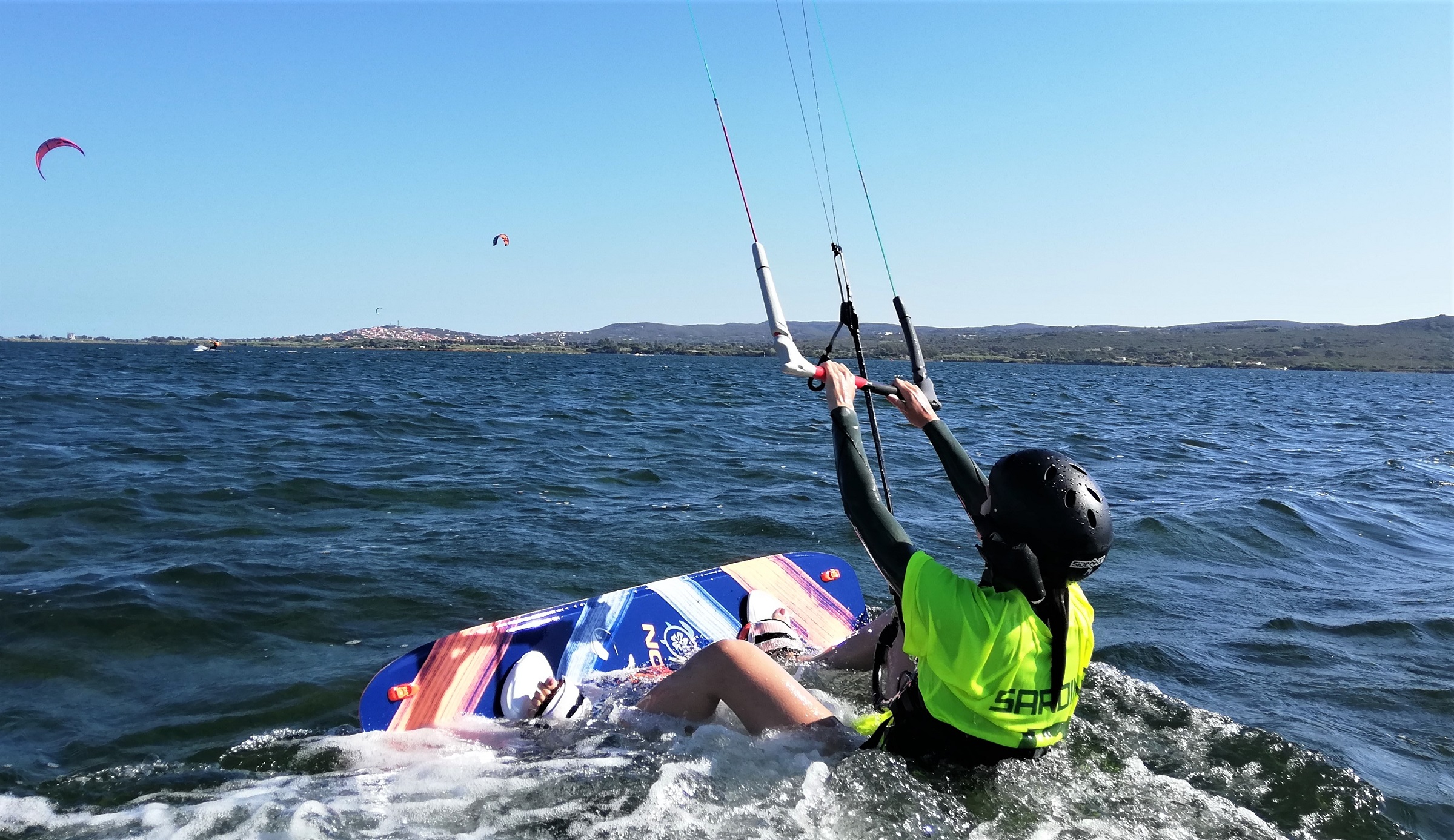 Kitesurf Anfängerkurs in Punta Trettu Sardinien: Wasserstartphase