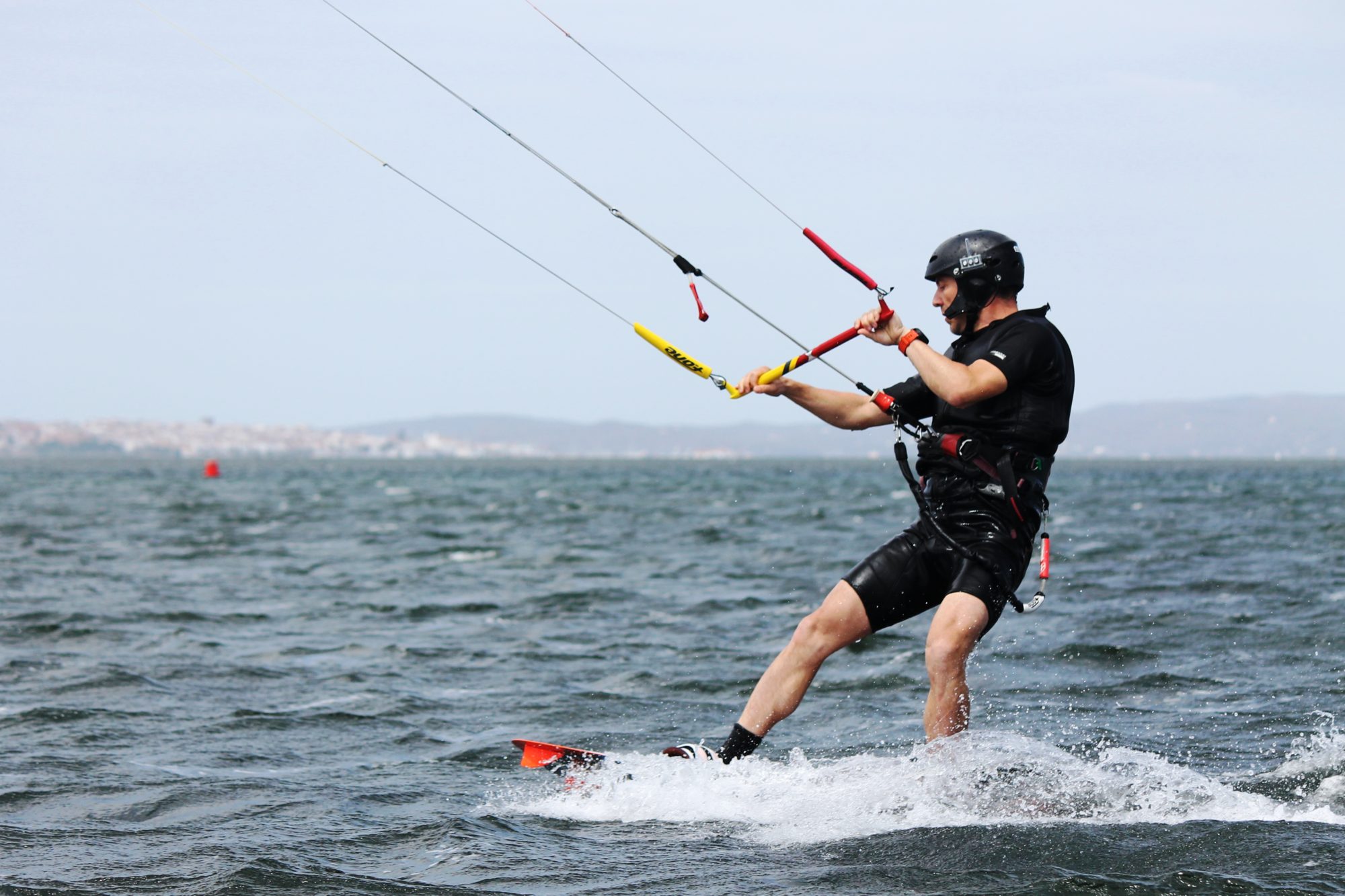 Punta Trettu, il posto perfetto per imparare il kitesurf